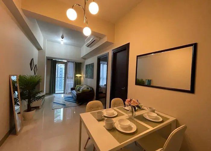 Apartment Tropical 1br Uptown Parksuites Bgc, 200mbps Smart Tv
