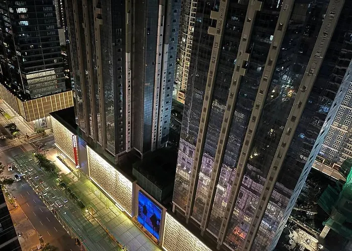 Tropical 1br Uptown Parksuites Bgc, 200mbps Smart Tv Apartment Manila